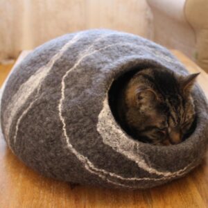 Cat cave